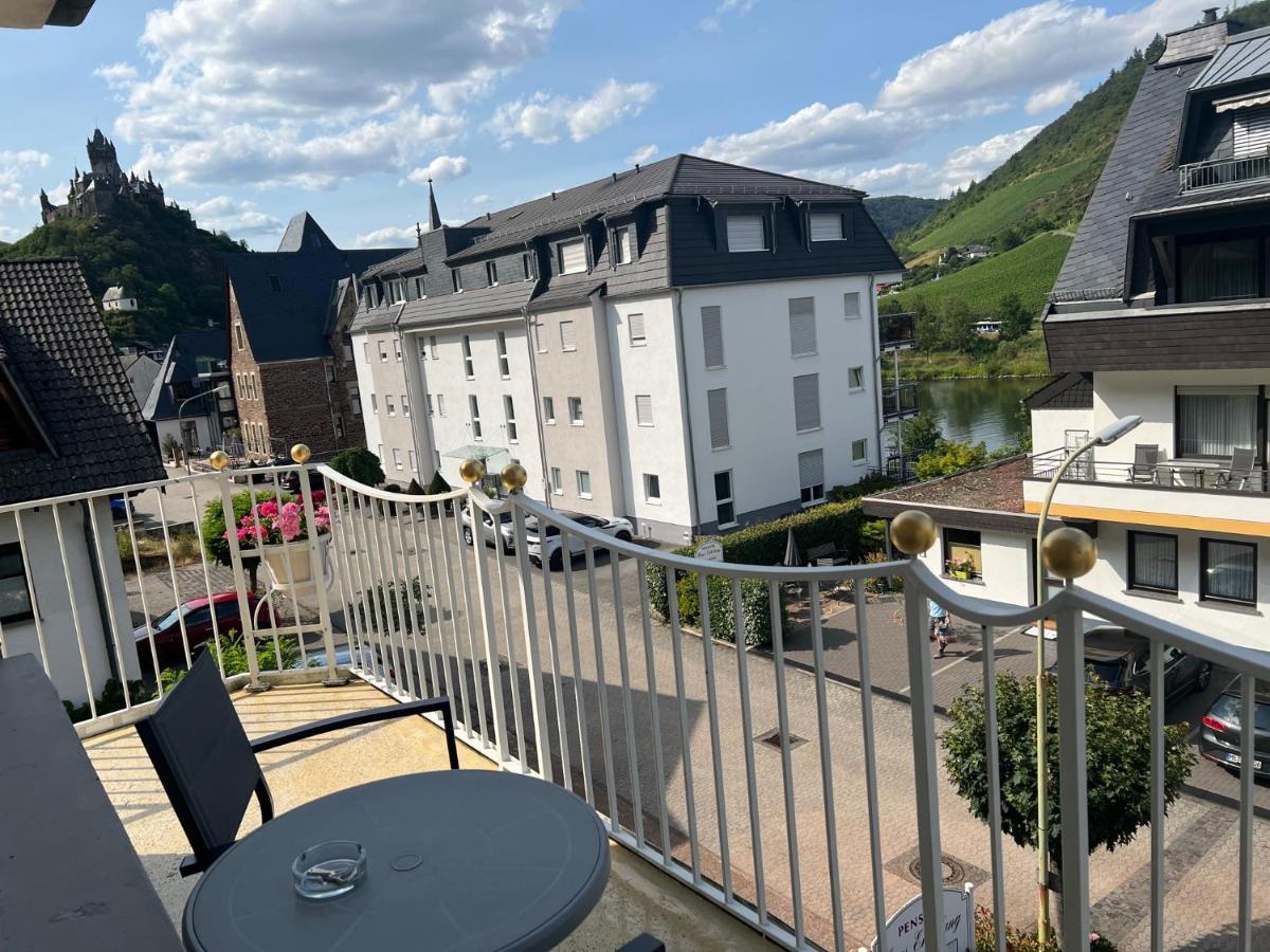 Hotel Haus Erholung Cochem Exterior foto