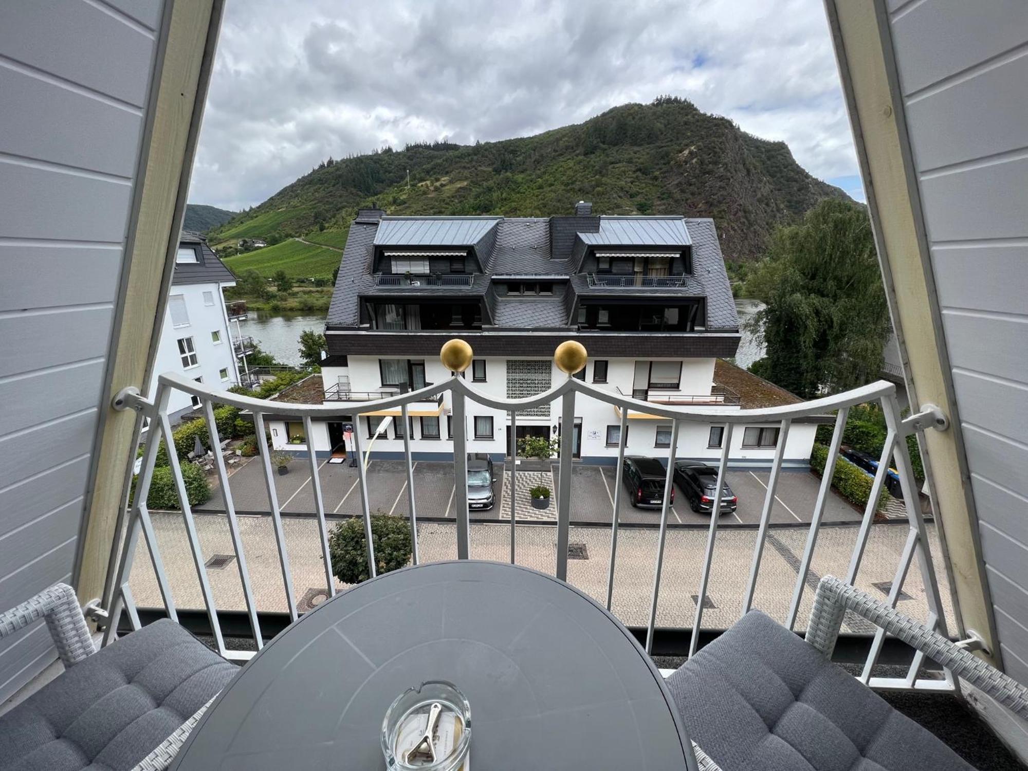Hotel Haus Erholung Cochem Exterior foto